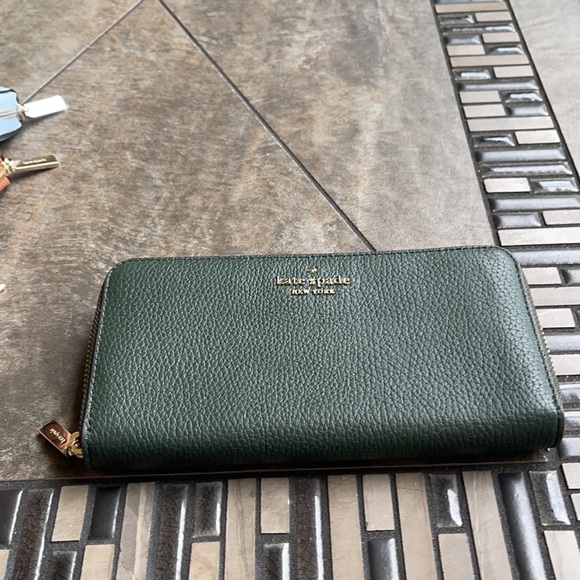 Kate Spade Leila Large Continental Wallet - Picture 2 of 16